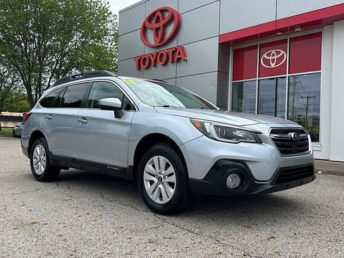 Used 2018 Subaru Outback 2.5i Premium AWD/4WD image 8