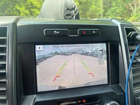 Used 2019 Ford F150 XLT w/ Equipment Group 302A Luxury AWD/4WD image 38