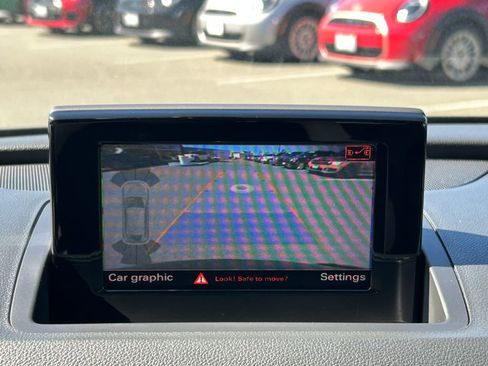 Used 2018 Audi Q3 2.0T Premium Plus w/ Premium Plus Package image 23