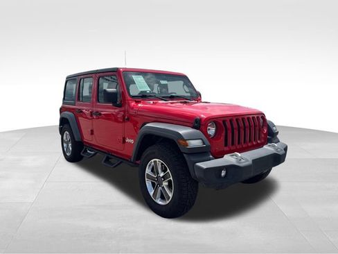 Used 2018 Jeep Wrangler Unlimited Sport AWD/4WD image 3