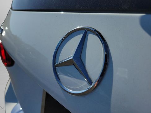 Certified 2025 Mercedes-Benz GLB 250 image 8