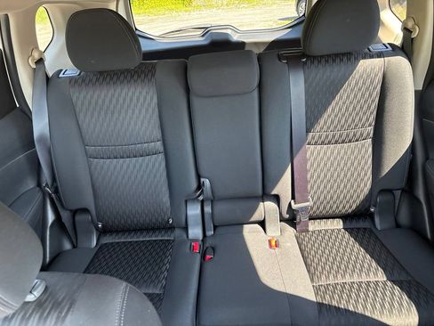 Used 2018 Nissan Rogue SV w/ Premium Package AWD/4WD image 22