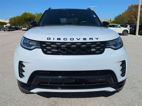 Used 2023 Land Rover Discovery S R-Dynamic image 9