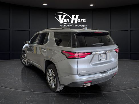 Used 2023 Chevrolet Traverse High Country w/ LPO, Floor Liner Package AWD/4WD image 5