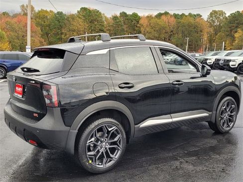 New 2026 Nissan Kicks SR image 3