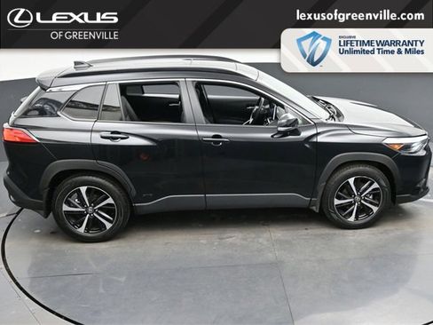 Used 2024 Toyota Corolla Cross XSE image 45