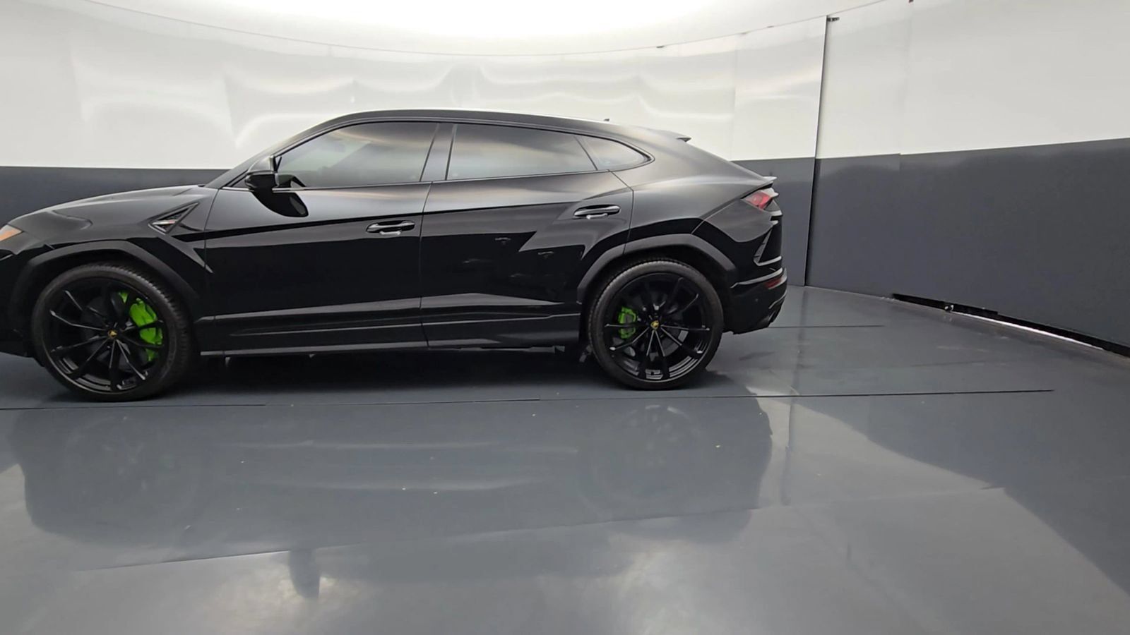 Used 2022 Lamborghini Urus AWD/4WD image 84