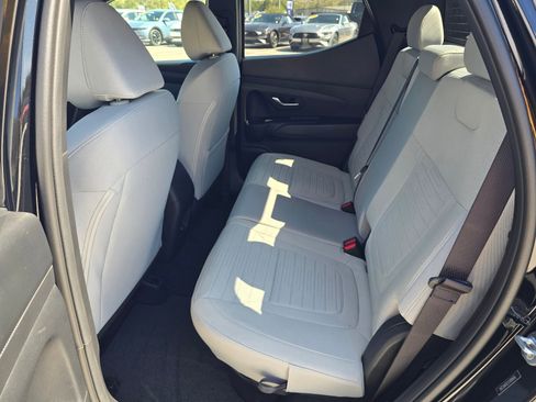 New 2026 Hyundai Santa Cruz SE FWD image 12