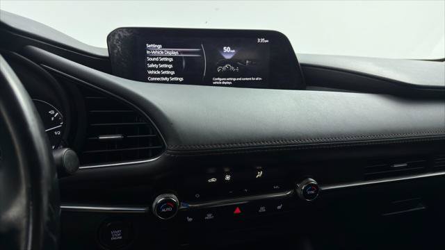 Used 2019 MAZDA MAZDA3 Sedan w/ Preferred Package FWD image 30