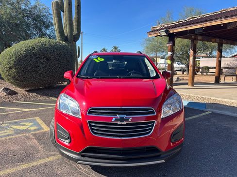 Used 2016 Chevrolet Trax LT w/ LT Convenience Package image 8