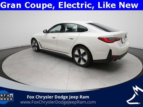 Used 2025 BMW i4 eDrive40 image 12