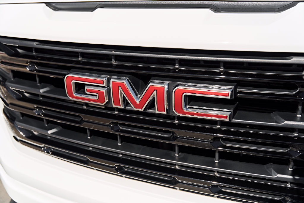 Used 2025 GMC Sierra 1500 Elevation RWD image 6