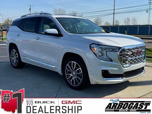 Used 2023 GMC Terrain Denali w/ Denali Premium Package image 1