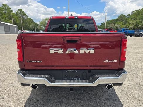 Used 2025 RAM 1500 Laramie AWD/4WD image 5