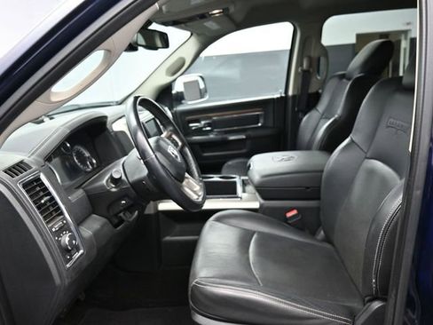 Used 2015 RAM 1500 Laramie w/ Convenience Group image 14