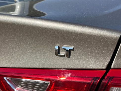 Used 2024 Chevrolet Malibu LT image 12