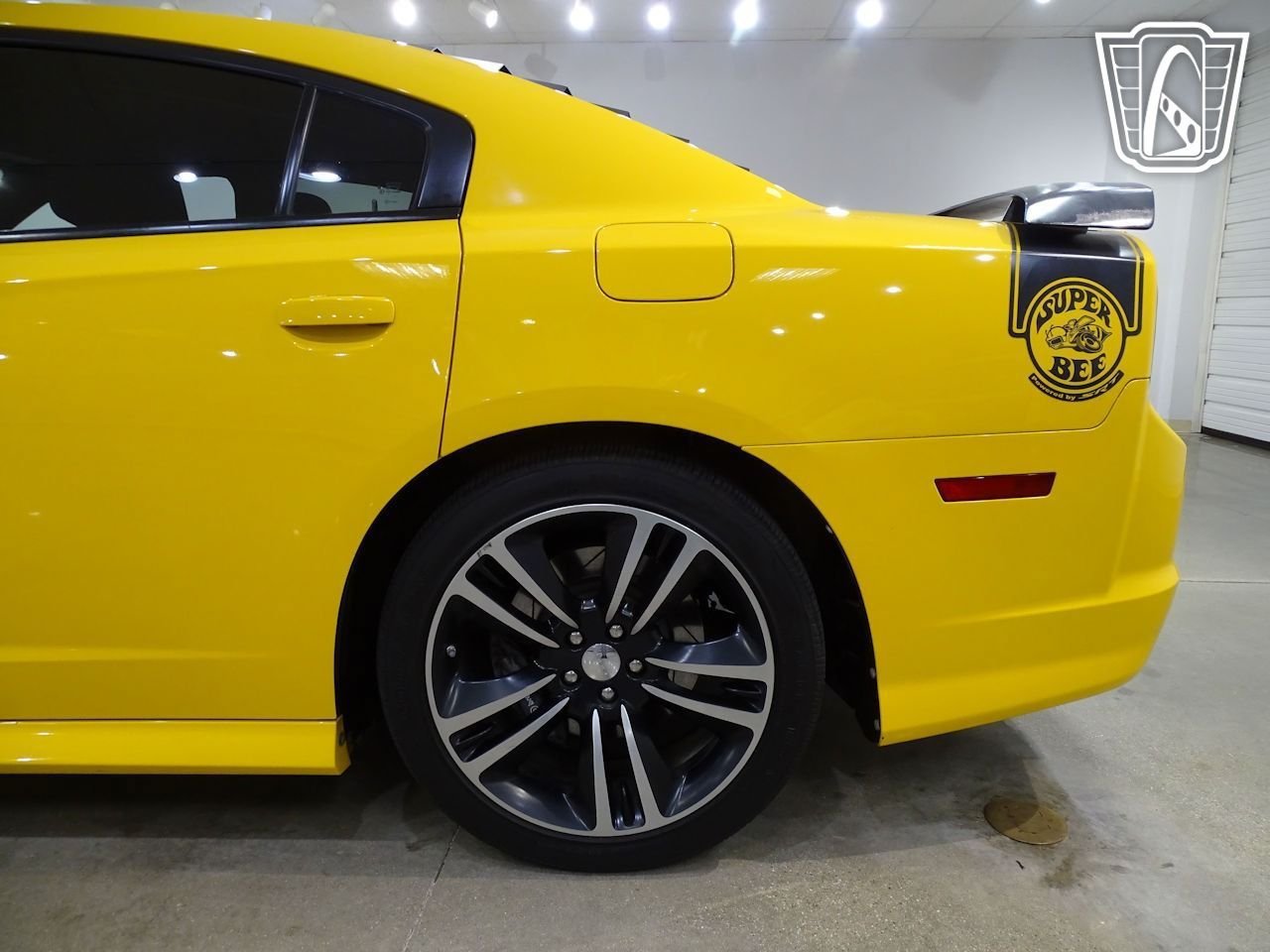 Used 2012 Dodge Charger SRT8 Super Bee w/ Driver Convenience Group II RWD image 32