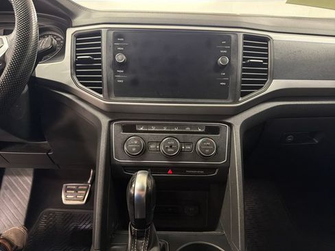 Used 2021 Volkswagen Atlas SE w/ Towing Package FWD image 22