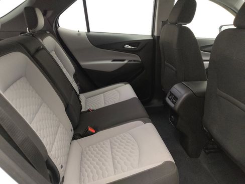 Used 2018 Chevrolet Equinox LS image 19