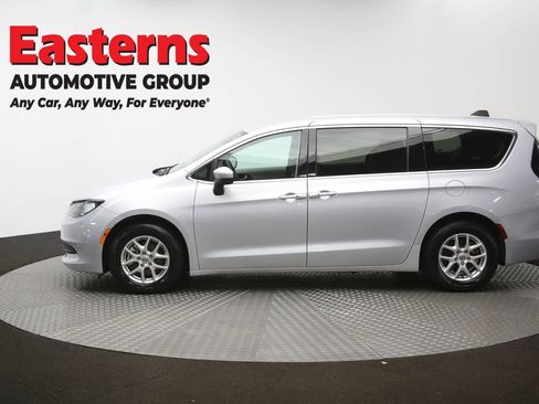 Used 2023 Chrysler Voyager LX FWD image 60