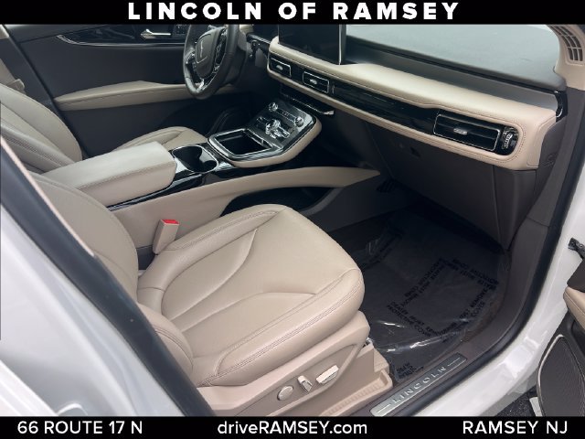 Certified 2023 Lincoln Nautilus AWD w/ Premium Package image 21