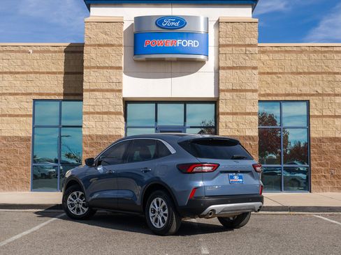 Used 2023 Ford Escape Active w/ Tech Pack #1 image 8