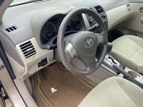 Used 2010 Toyota Corolla LE FWD image 17