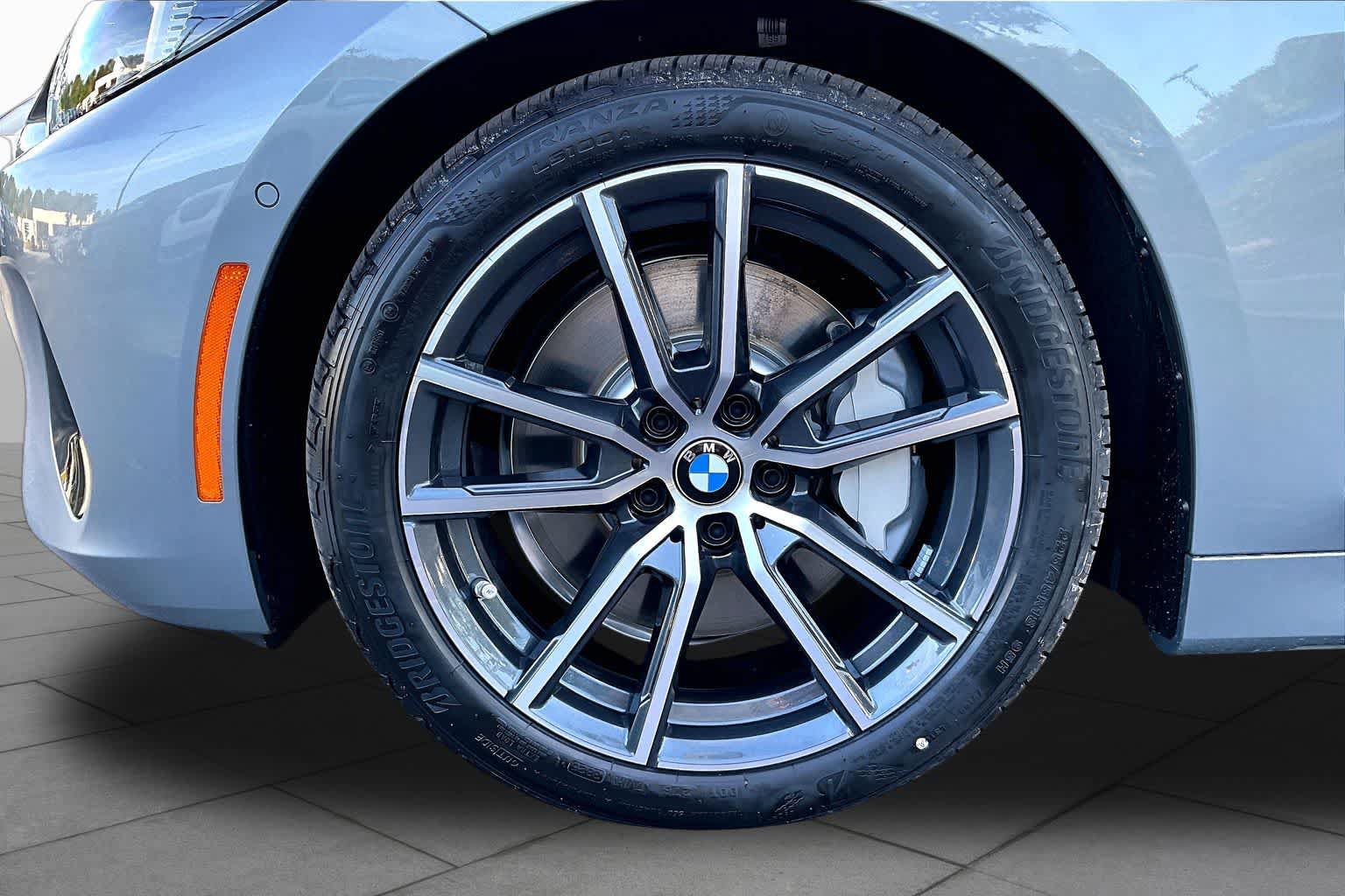 New 2026 BMW 430i Coupe w/ Premium Package RWD image 11