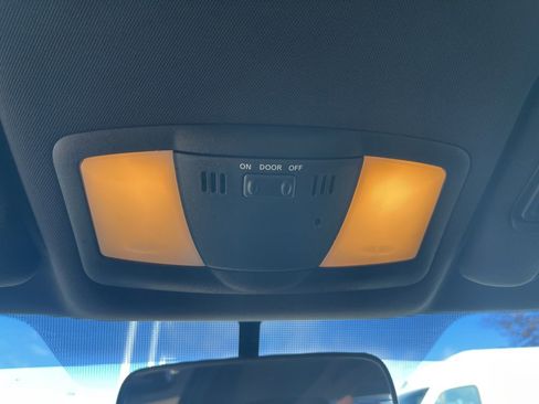 Used 2017 Nissan 370Z Coupe image 20