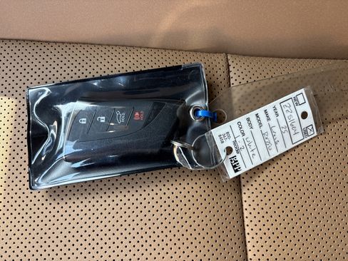 Used 2025 Lexus RX 350 Premium w/ Accessory Package (Z1) image 37