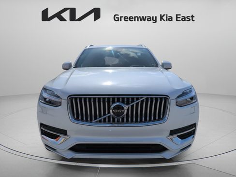 Used 2022 Volvo XC90 T8 Inscription w/ Advanced Package AWD/4WD image 11
