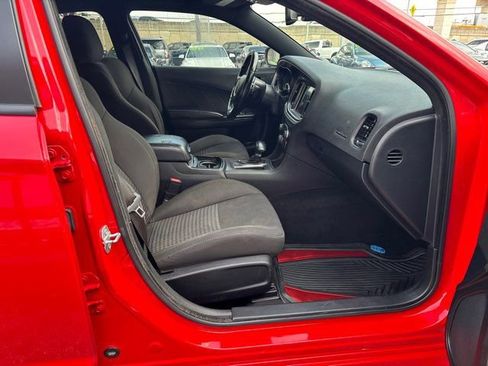 Used 2019 Dodge Charger GT w/ Blacktop Package image 43