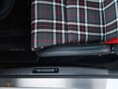 Used 2011 Porsche 911 GT3 RS image 21