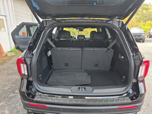 New 2026 Ford Explorer ST w/ Sun And Sound Package image 19