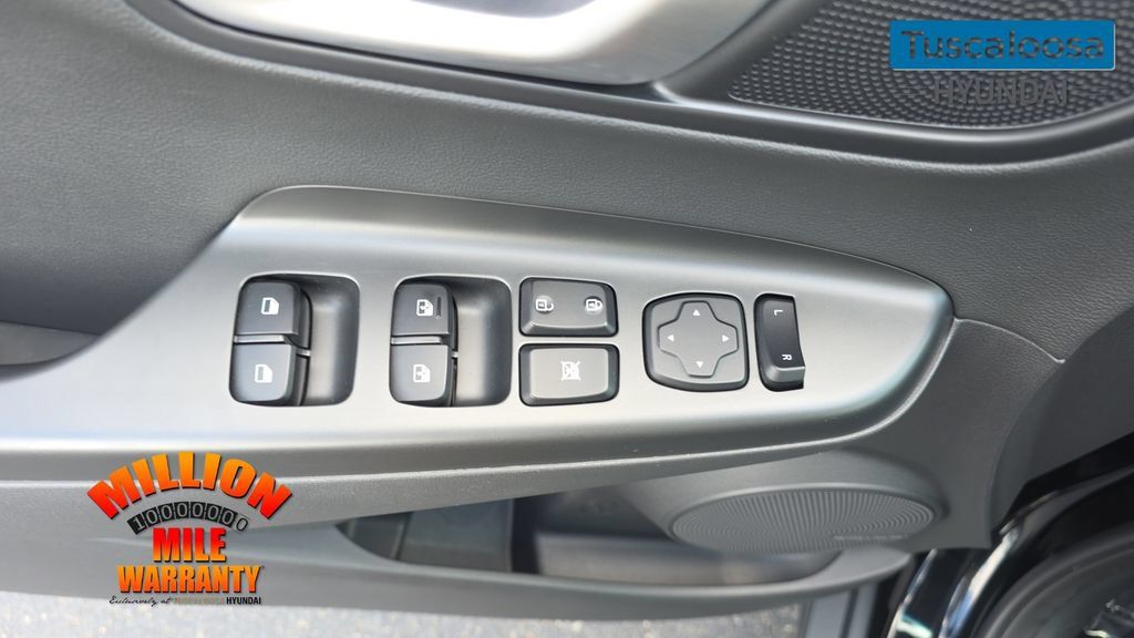 Used 2023 Hyundai Kona Limited FWD image 13