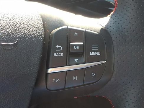 Certified 2023 Ford Escape ST-Line w/ Tech Pack #1 AWD/4WD image 9