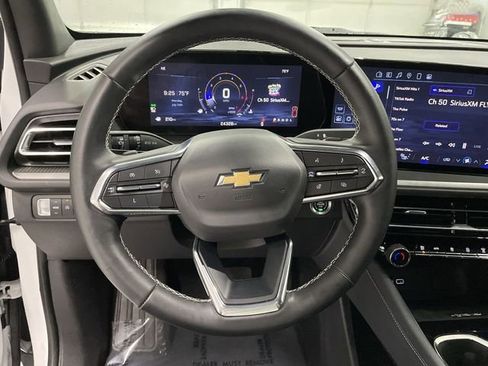 Certified 2025 Chevrolet Traverse LT image 29