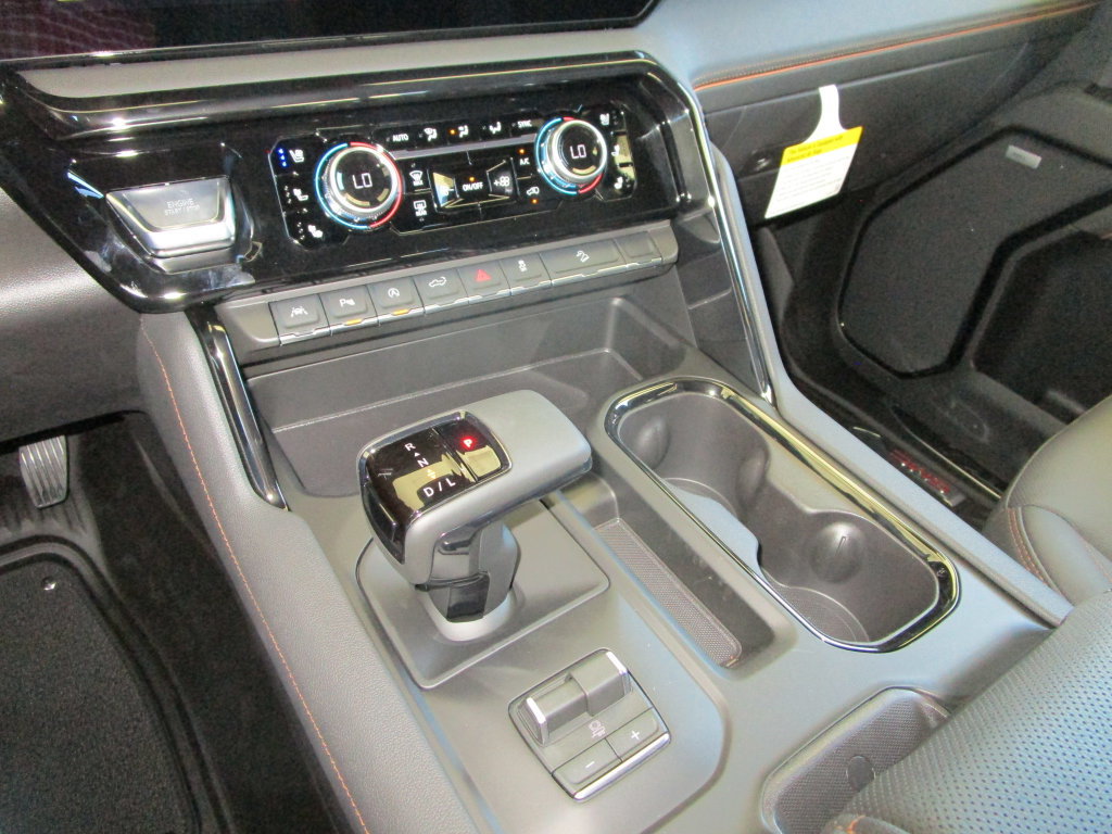 New 2026 GMC Sierra 1500 AT4 w/ AT4 Premium Package AWD/4WD image 40