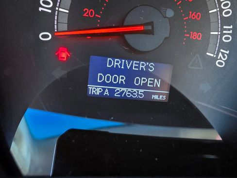 Used 2014 Toyota Sequoia Platinum image 18