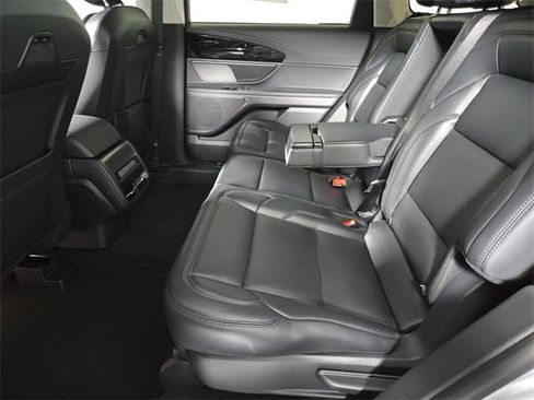 New 2026 Lincoln Nautilus Premier image 13