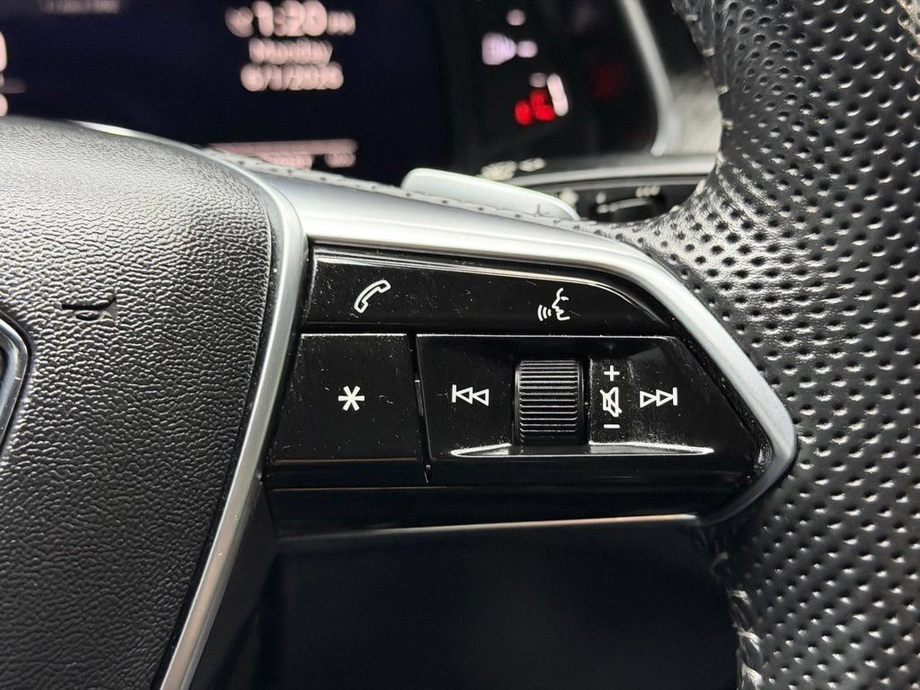 Used 2020 Audi S6 Premium Plus w/ S Sport Package AWD/4WD image 28