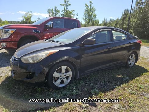 Used 2013 Hyundai Elantra GLS FWD image 5