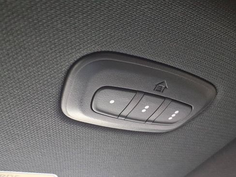 Used 2023 RAM 1500 Laramie AWD/4WD image 21