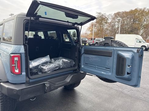 New 2025 Ford Bronco Outer Banks w/ Sasquatch Package image 10