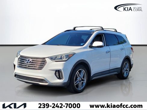 Used 2018 Hyundai Santa Fe Limited FWD image 3