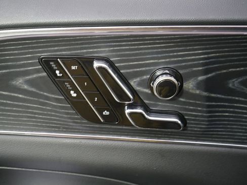 Used 2024 Cadillac Lyriq Luxury w/ LPO, Floor Liner Package AWD/4WD image 14