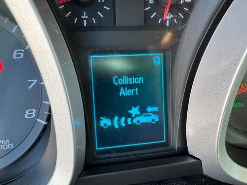 Used 2017 Chevrolet Equinox Premier w/ Enhanced Convenience Package image 10