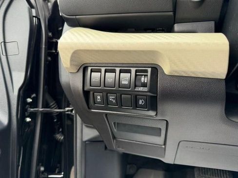 Used 2020 Subaru Ascent Premium w/ Convenience Package image 30