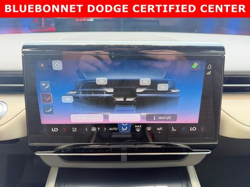 Used 2024 Lincoln Nautilus Reserve w/ Equipment Group 202A AWD/4WD image 16