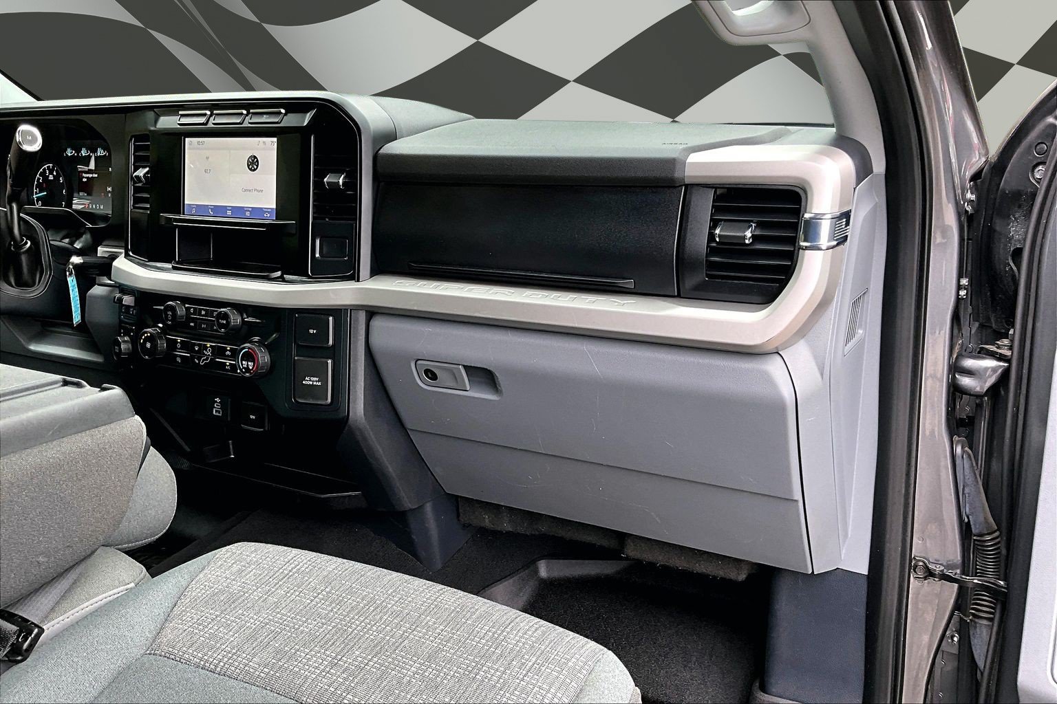 Certified 2023 Ford F250 XLT AWD/4WD image 19